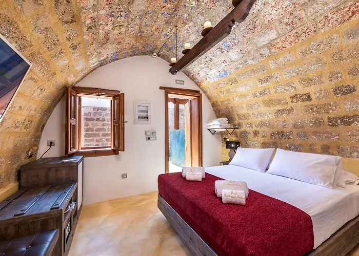10Gr Boutique Hotel & Wine Bar (Adults Only)